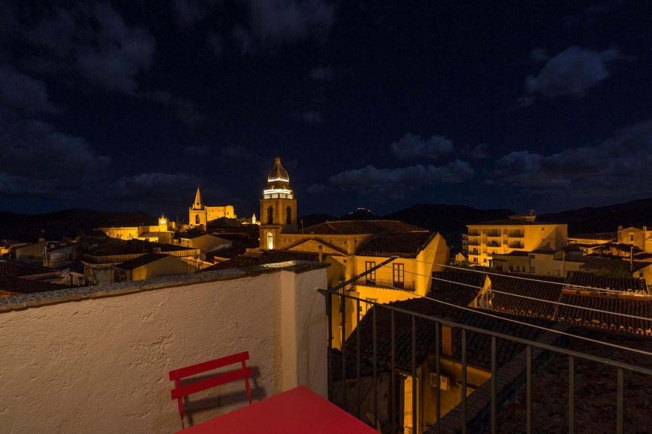 Case Spazioscena - Tersicore Castelbuono  Exteriör bild