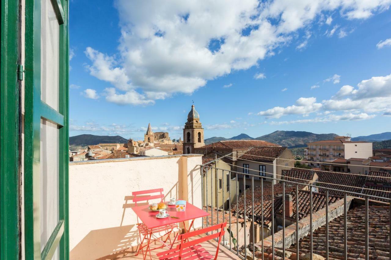 Case Spazioscena - Tersicore Castelbuono  Exteriör bild