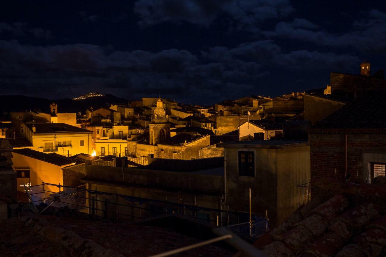 Case Spazioscena - Tersicore Castelbuono  Exteriör bild