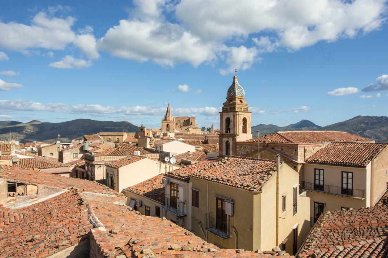 Case Spazioscena - Tersicore Castelbuono  Exteriör bild