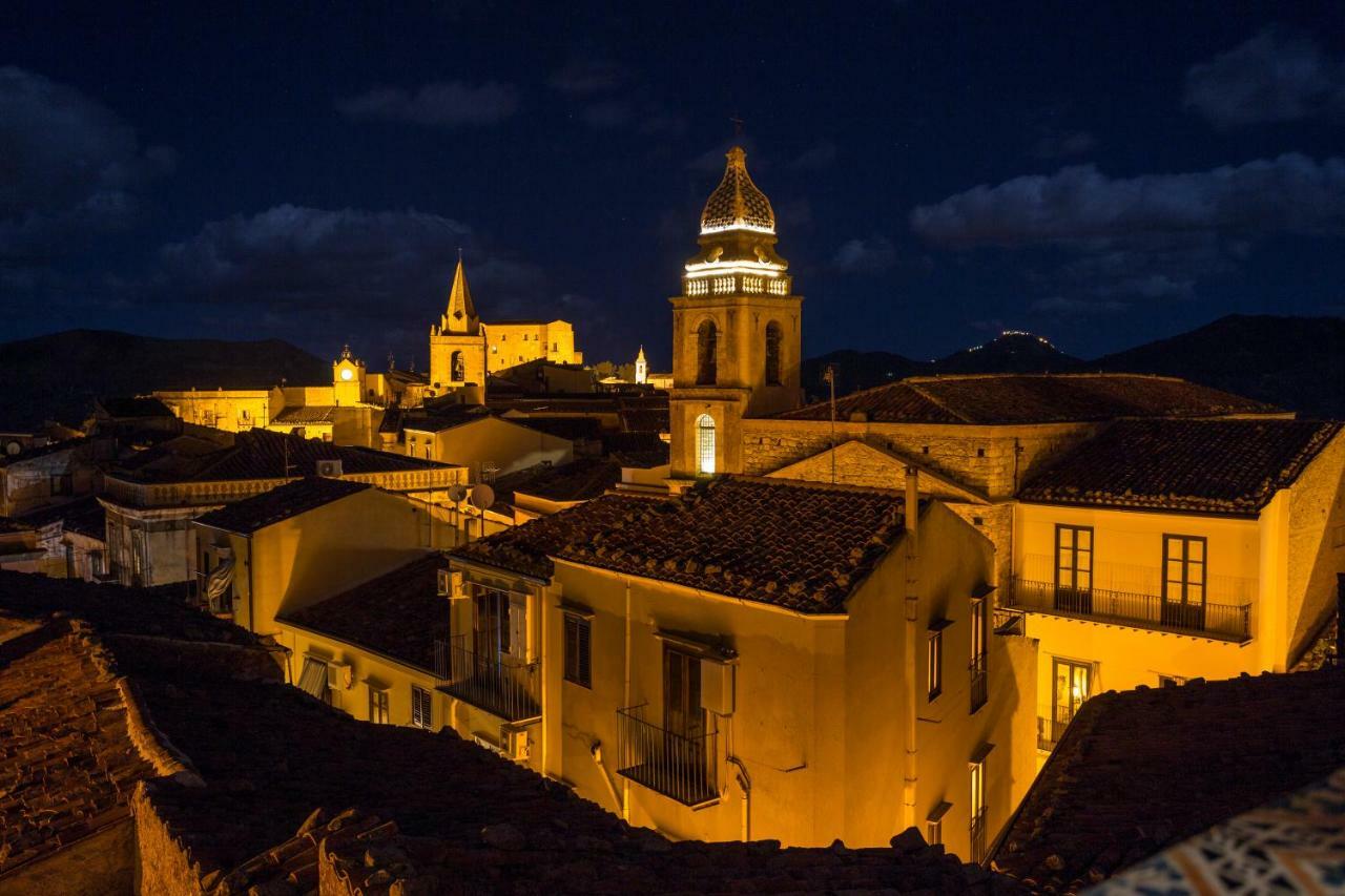 Case Spazioscena - Tersicore Castelbuono  Exteriör bild